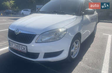 Хэтчбек Skoda Fabia 2011 в Хмельницком