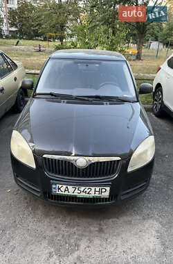 Хэтчбек Skoda Fabia 2008 в Киеве
