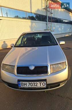 Хэтчбек Skoda Fabia 2000 в 
