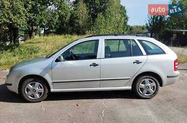 Универсал Skoda Fabia 2004 в Олевске