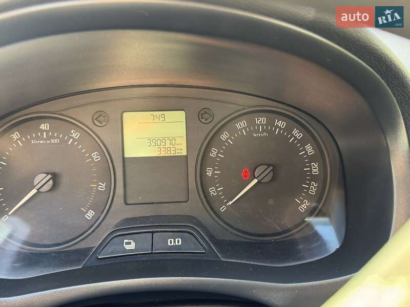 Хетчбек Skoda Fabia 2013 в Хмельницькому