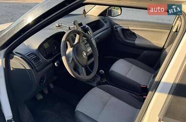 Хэтчбек Skoda Fabia 2013 в 
