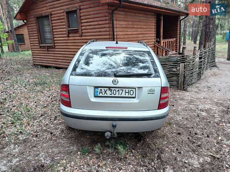 Універсал Skoda Fabia 2003 в Ізюмі