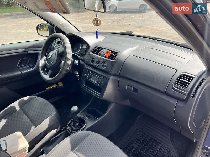 Универсал Skoda Fabia 2011 в Ровно
