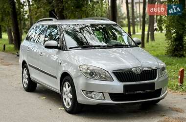 Універсал Skoda Fabia 2010 в Києві