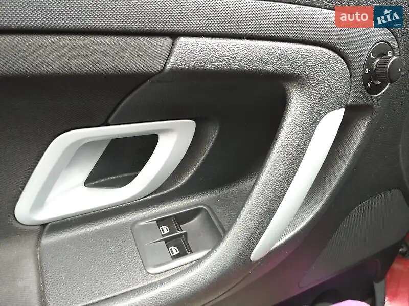 Хэтчбек Skoda Fabia 2008 в Львове