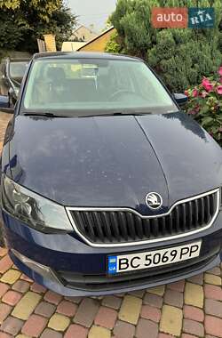 Хэтчбек Skoda Fabia 2018 в 