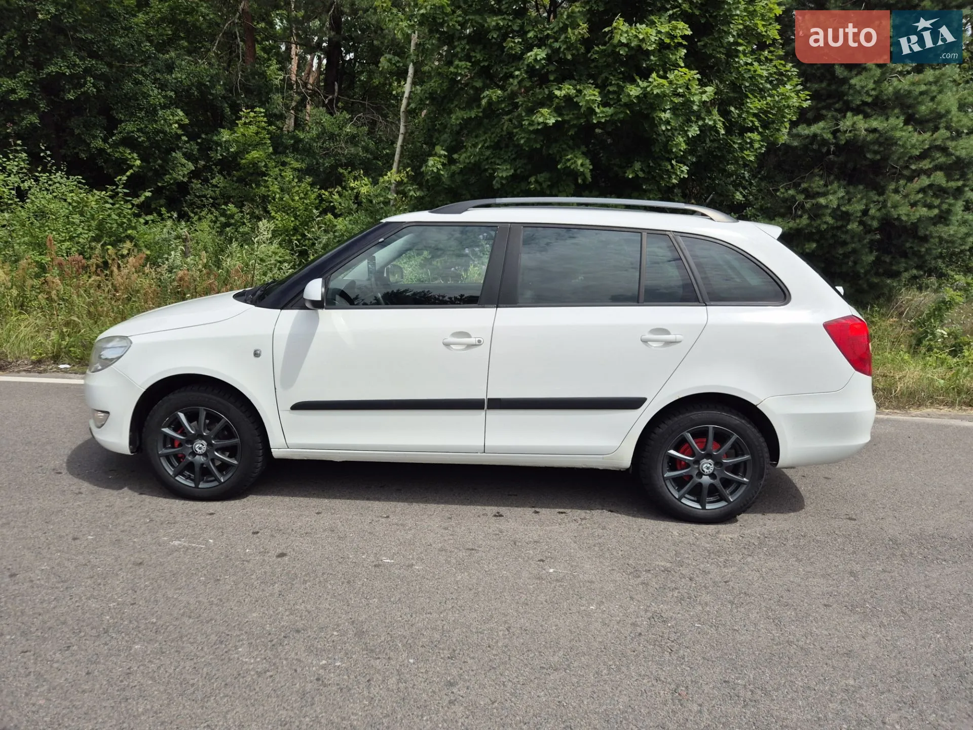 2010 Skoda Fabia - мініатюра 7