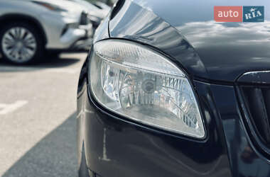 Хэтчбек Skoda Fabia 2009 в 