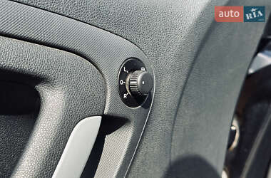 Хэтчбек Skoda Fabia 2009 в 