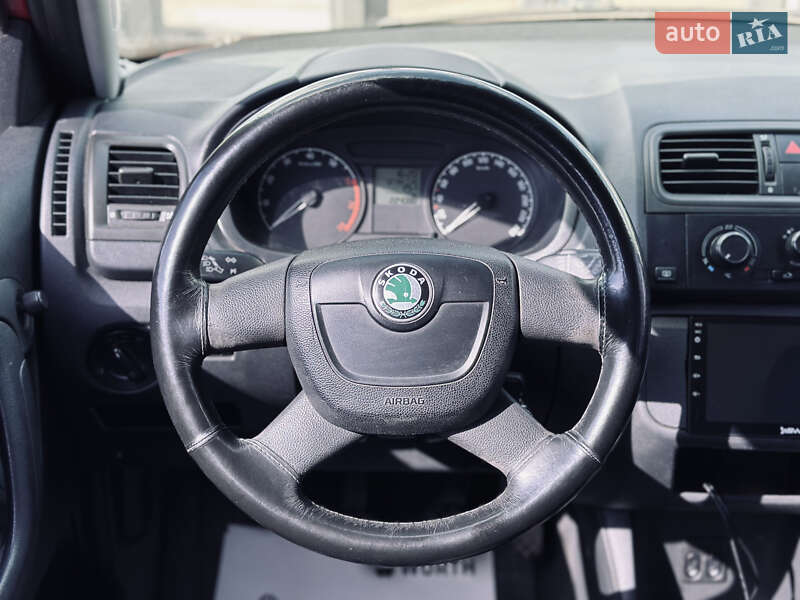 Хэтчбек Skoda Fabia 2009 в Кременчуге