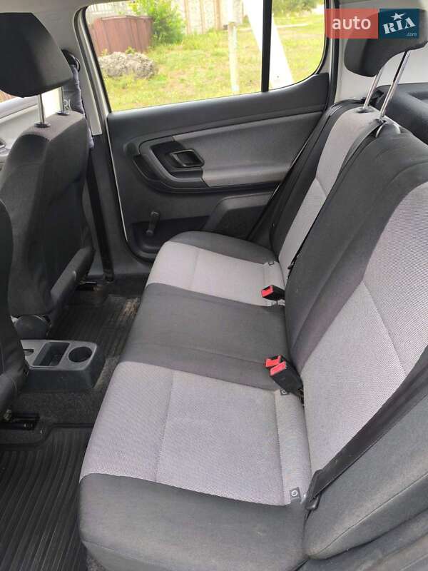 Хетчбек Skoda Fabia 2011 в Павлограді