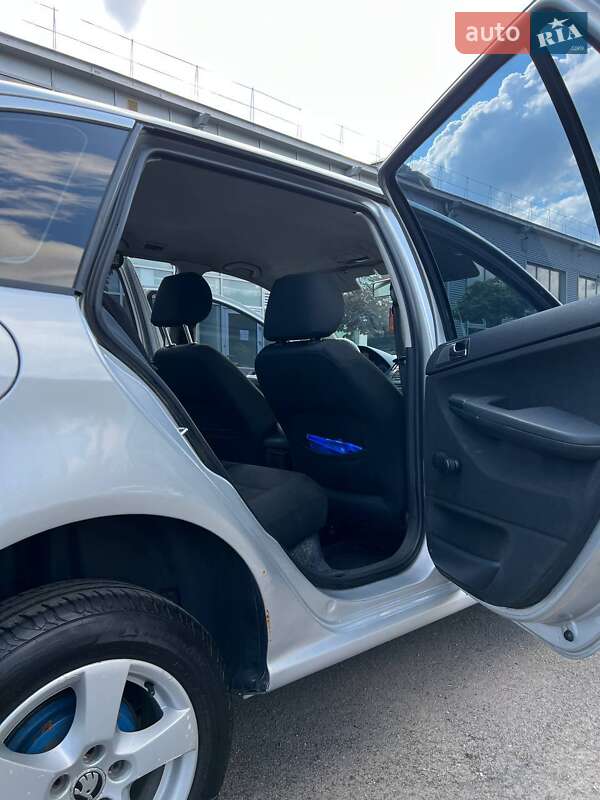 Универсал Skoda Fabia 2005 в Ровно