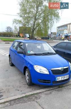 Хэтчбек Skoda Fabia 2009 в 