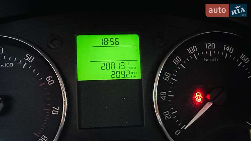 Хэтчбек Skoda Fabia 2015 в Кременчуге