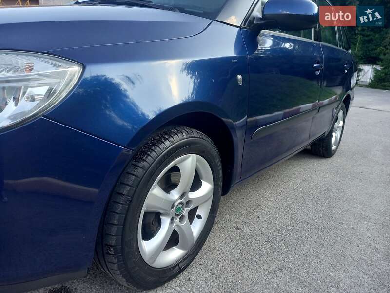 Універсал Skoda Fabia 2009 в Львові
