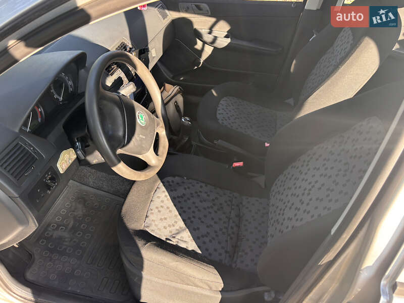 Хетчбек Skoda Fabia 2007 в Харкові