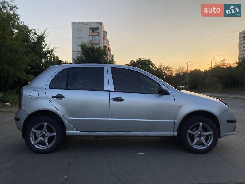 Хэтчбек Skoda Fabia 2006 в Киеве