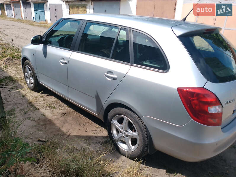 Универсал Skoda Fabia 2014 в Славуте