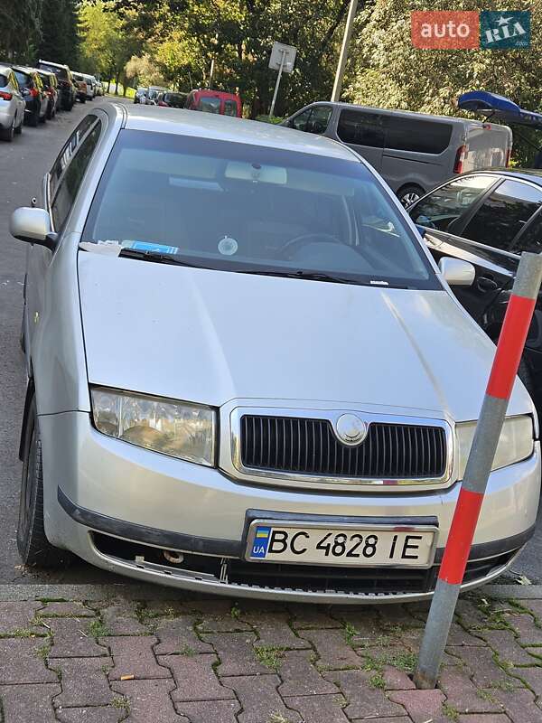 Седан Skoda Fabia 2003 в 