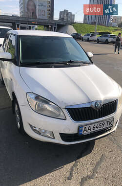 Хетчбек Skoda Fabia 2012 в Києві