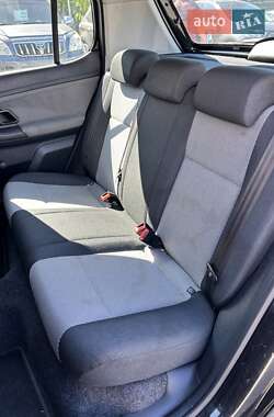 Хэтчбек Skoda Fabia 2011 в 