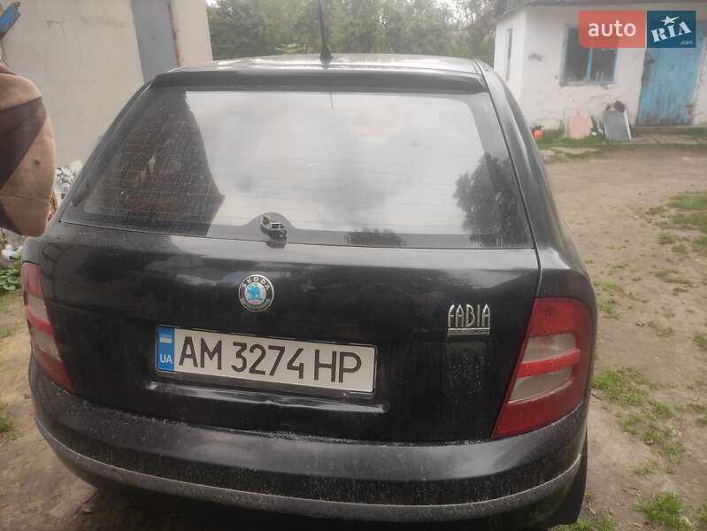 Хетчбек Skoda Fabia 2003 в Звягелі