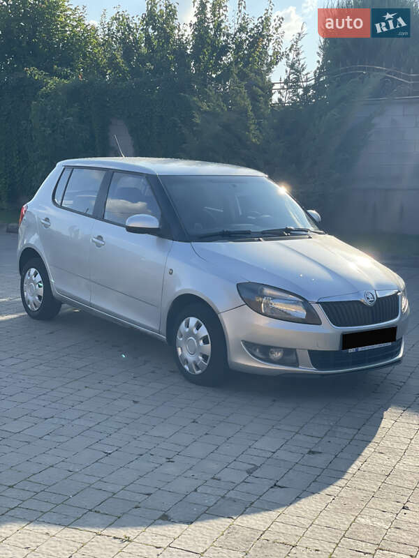 Хетчбек Skoda Fabia 2014 в Рівному