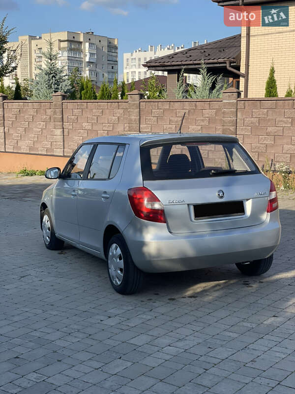 Хетчбек Skoda Fabia 2014 в Рівному