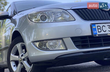 Хэтчбек Skoda Fabia 2011 в 