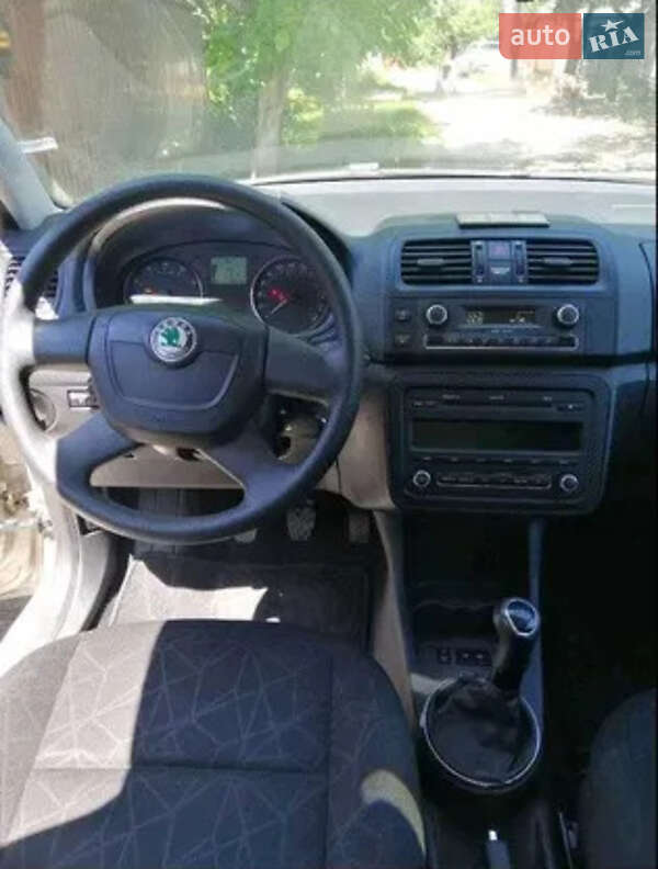Універсал Skoda Fabia 2012 в Сумах