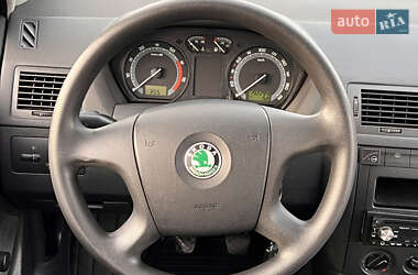 Хэтчбек Skoda Fabia 2006 в 