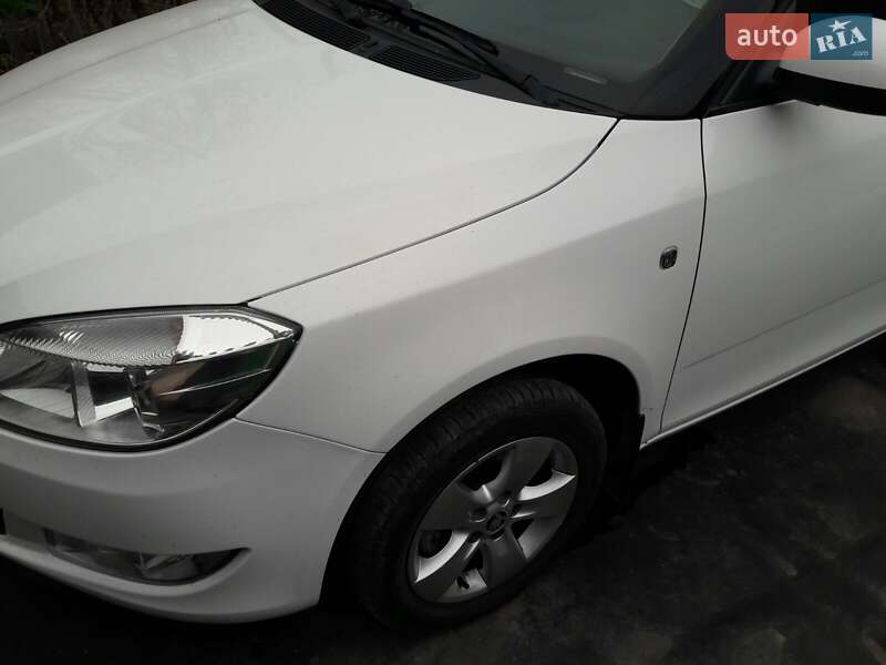 Универсал Skoda Fabia 2013 в Днепре