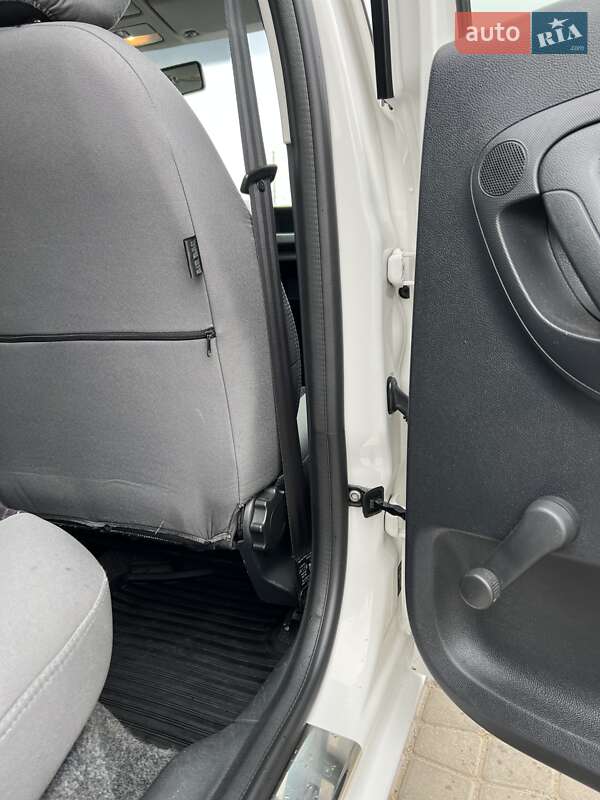 Хетчбек Skoda Fabia 2012 в Роздільній