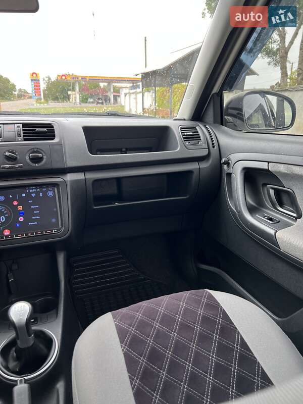 Хетчбек Skoda Fabia 2012 в Роздільній