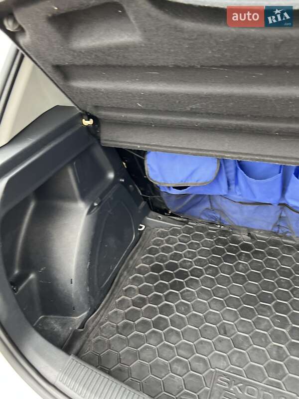 Хетчбек Skoda Fabia 2012 в Роздільній