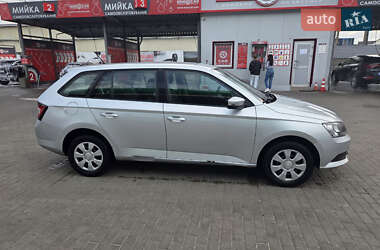 Универсал Skoda Fabia 2015 в 
