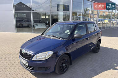 Хэтчбек Skoda Fabia 2011 в 