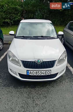 Хетчбек Skoda Fabia 2012 в Хусті