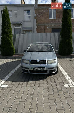 Хэтчбек Skoda Fabia 2005 в Ровно