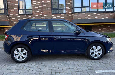 Хэтчбек Skoda Fabia 2015 в 