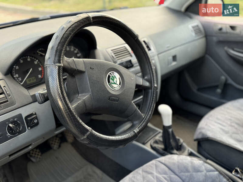 Хэтчбек Skoda Fabia 2003 в Ивано-Франковске