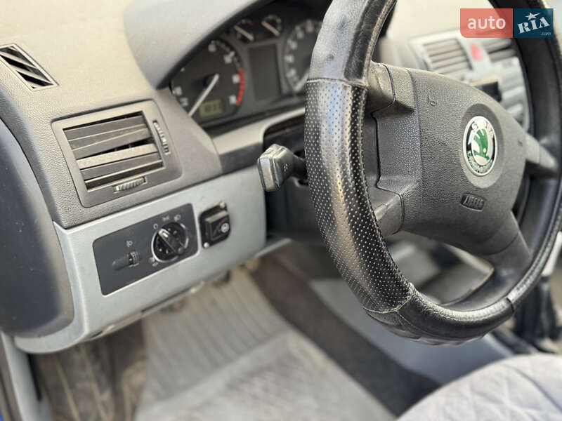 Хэтчбек Skoda Fabia 2003 в Ивано-Франковске