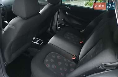Универсал Skoda Fabia 2003 в 
