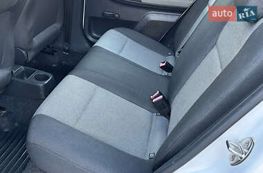 Хэтчбек Skoda Fabia 2011 в 