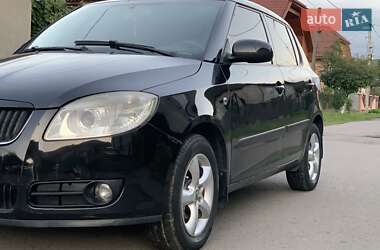 Хэтчбек Skoda Fabia 2008 в 