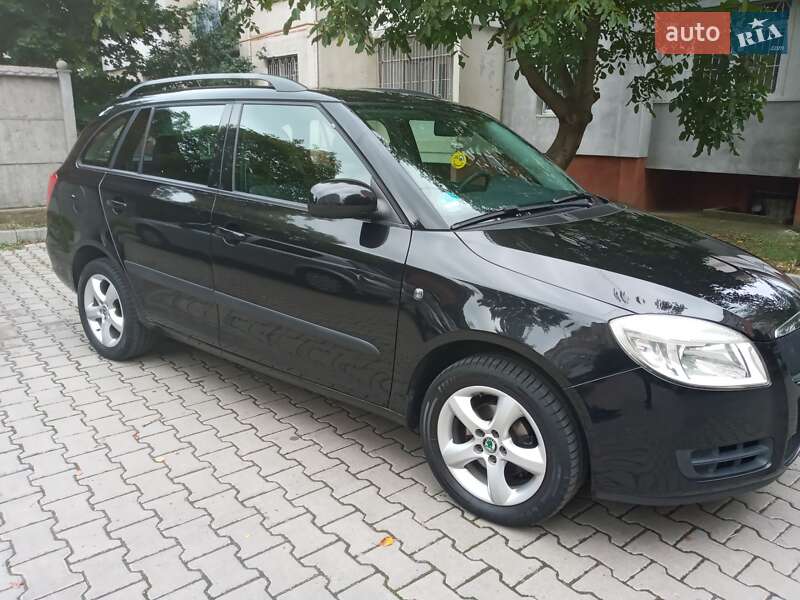 Универсал Skoda Fabia 2009 в Ивано-Франковске