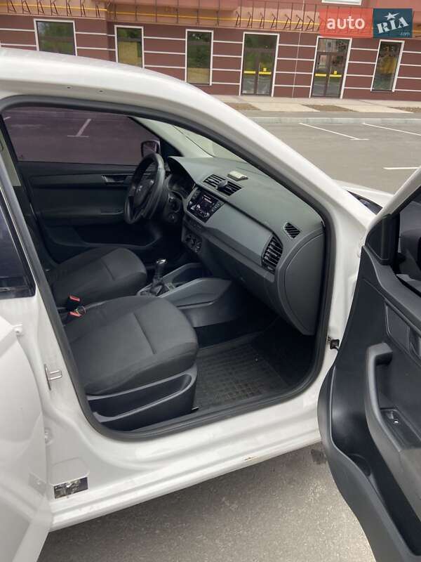 Хетчбек Skoda Fabia 2016 в Черкасах