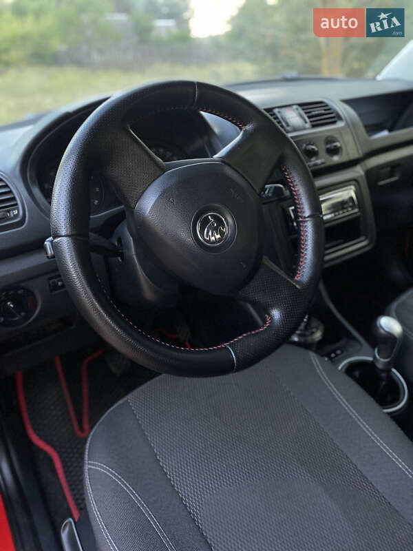 Хэтчбек Skoda Fabia 2014 в Кременчуге