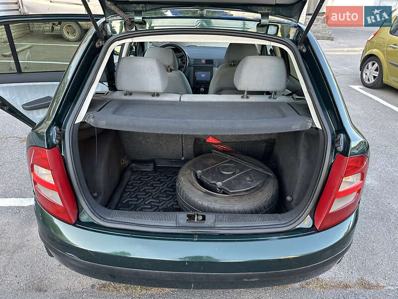 Хэтчбек Skoda Fabia 2001 в Харькове